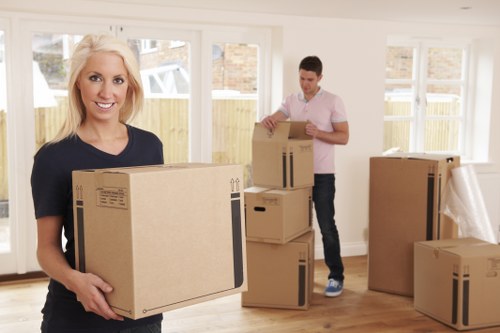 Small flat moving service in Kennington